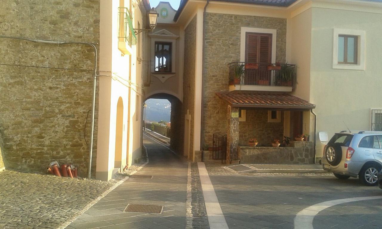 Pozzo Medievale Prignano Cilento Eksteriør bilde