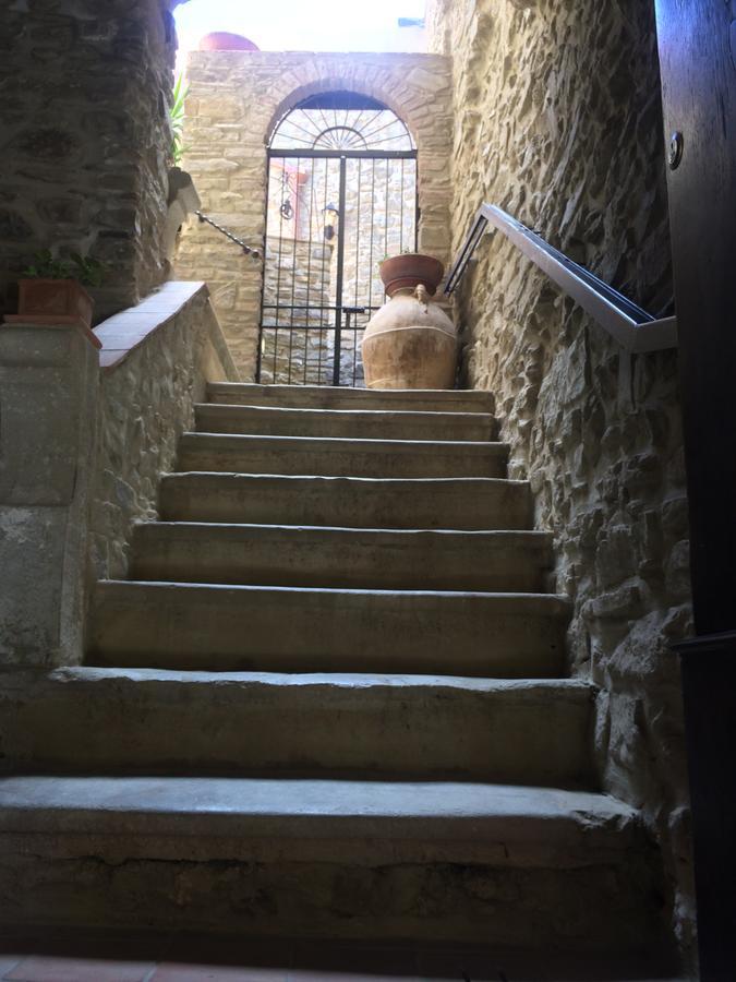Pozzo Medievale Prignano Cilento Eksteriør bilde