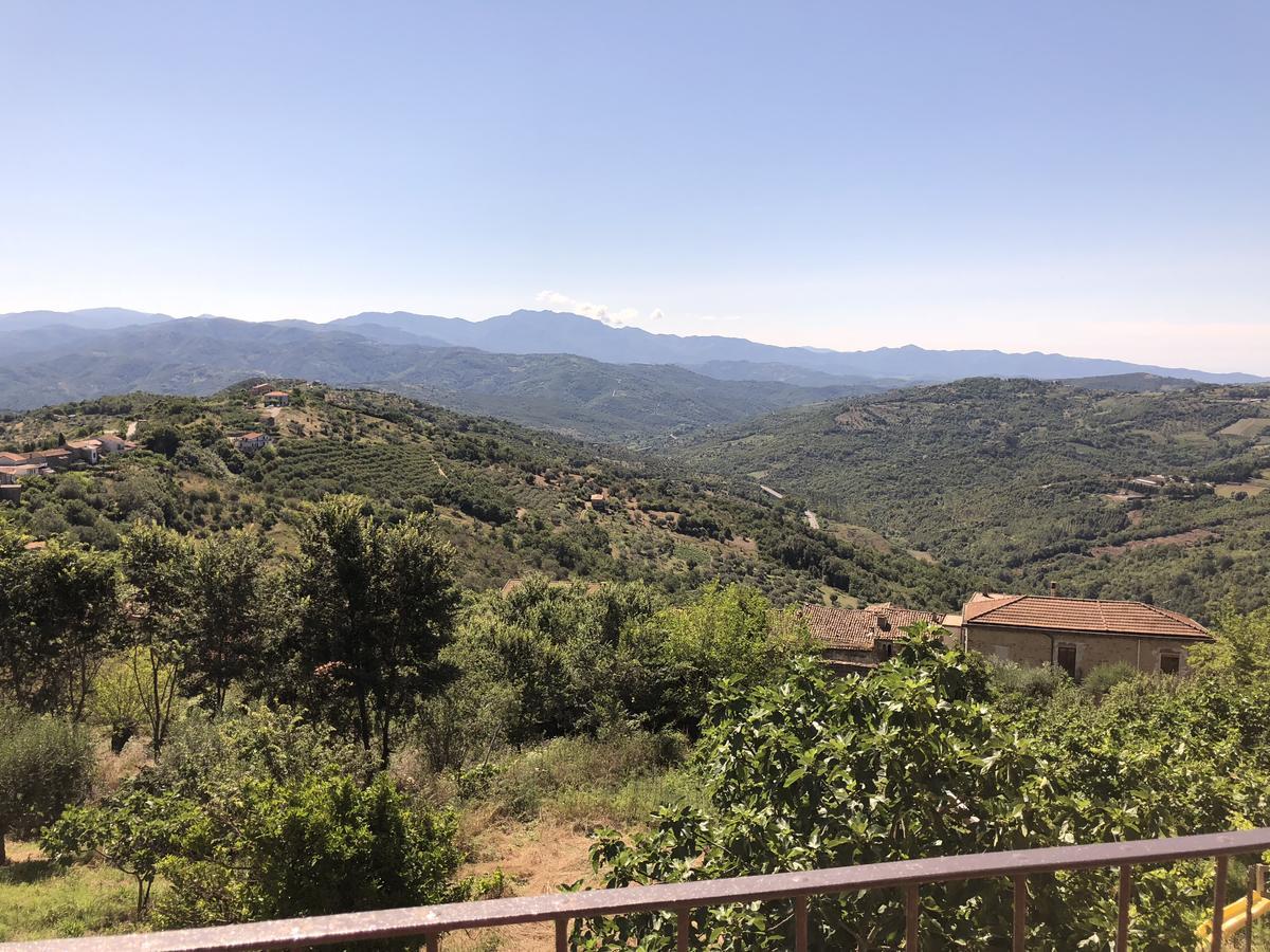 Pozzo Medievale Prignano Cilento Eksteriør bilde